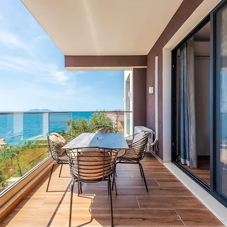 Lägenhet Casa Mare By Pikhost