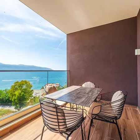 Exclusive Seafront By Pikhost Apartamento