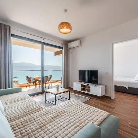 Exclusive Seafront By Pikhost Apartamento *