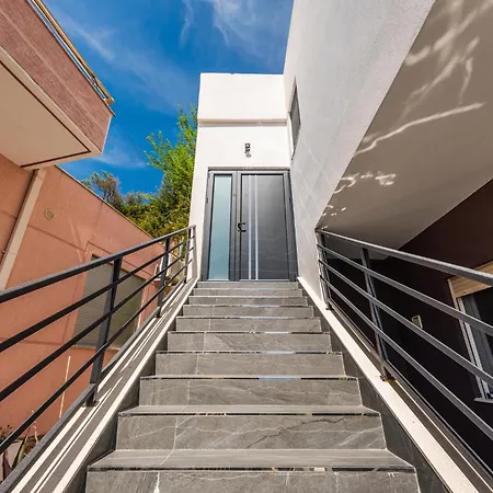 Exclusive Seafront By Pikhost Appartamento Vlorë