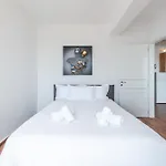 Апартаменты Exclusive Seafront By Pikhost *