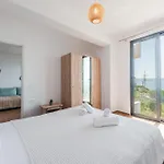 Апартаменты Exclusive Seafront By Pikhost Влёра
