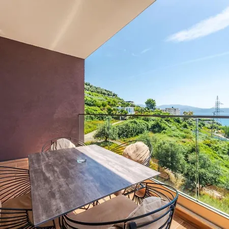 Apartman Exclusive Seafront By Pikhost *