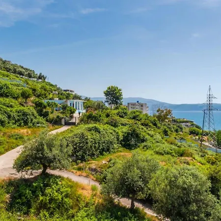 Exclusive Seafront By Pikhost Apartman *