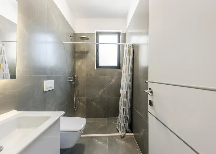 Exclusive Seafront By Pikhost * Vlorë