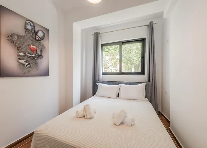 Exclusive Seafront By Pikhost Appartement Vlorë