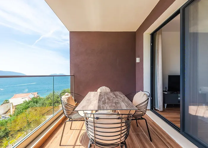 Exclusive Seafront By Pikhost Vlorë