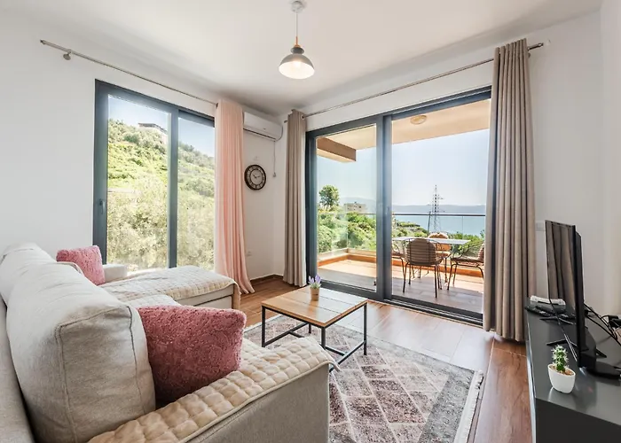 Exclusive Seafront By Pikhost