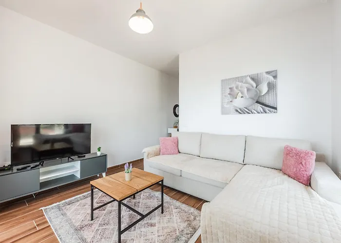 Exclusive Seafront By Pikhost